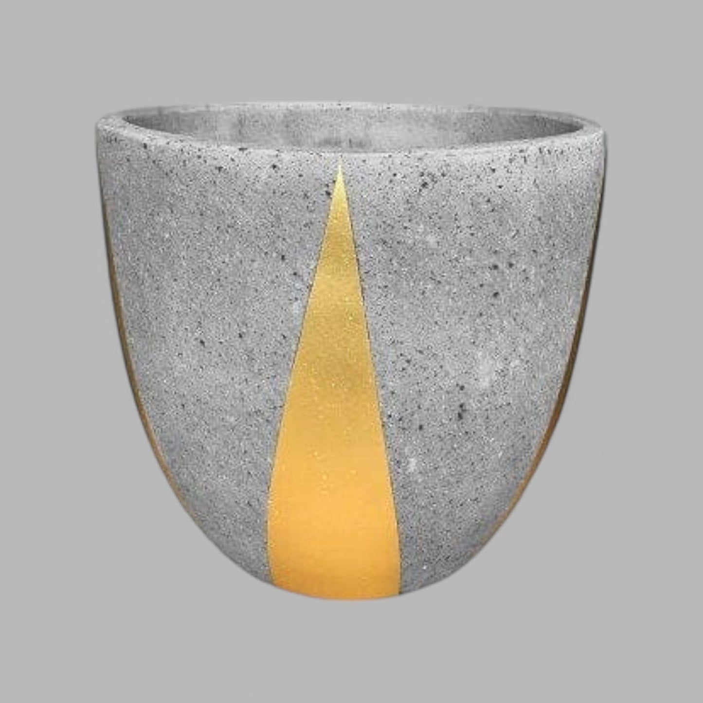 VT206AB - JARDINIÈRE EN MOUSSE LITE PEINTE ET BÉTON