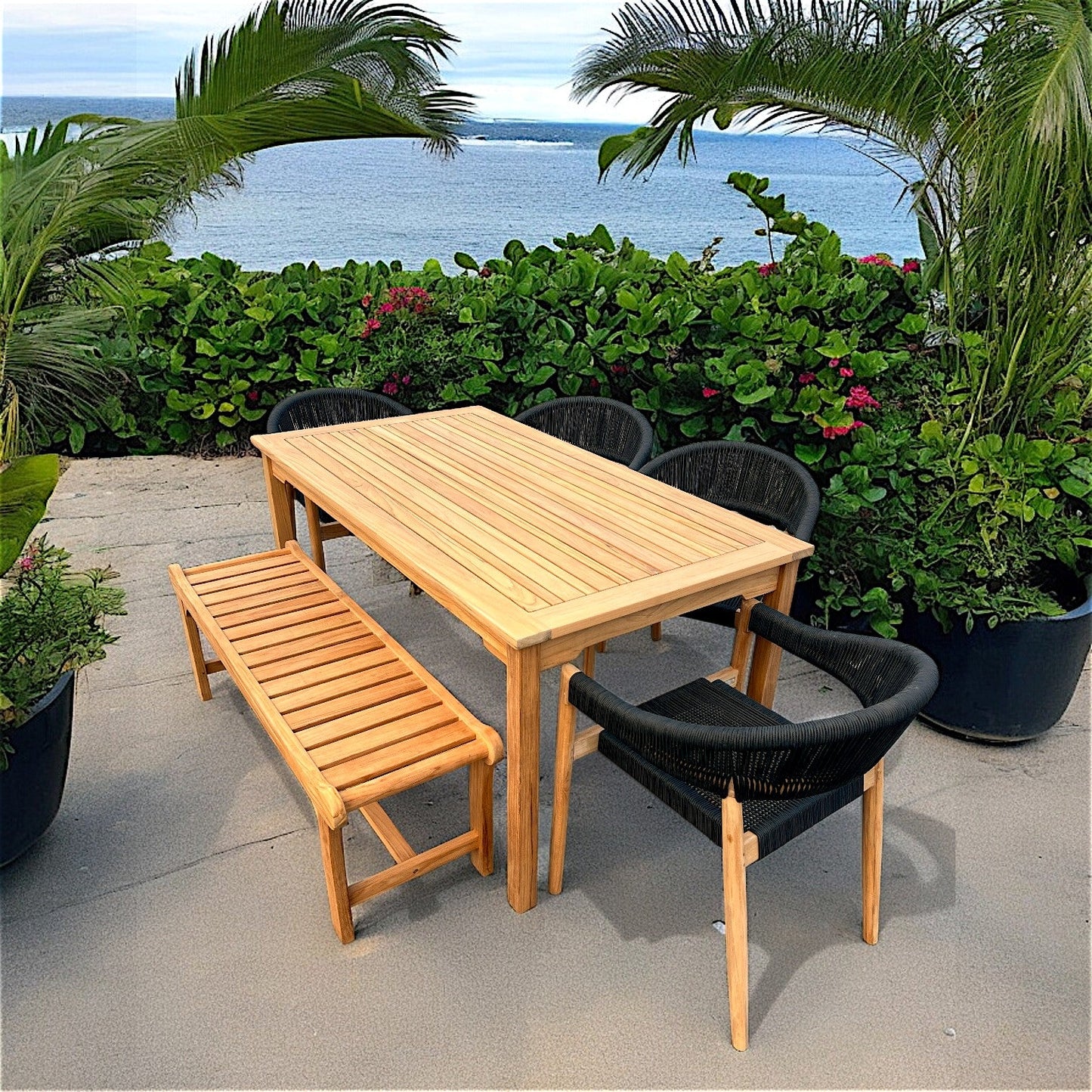 HLT084C - Table de salle à manger Anna en teck