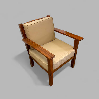 C1300A-P - Fauteuil Hilo finition polyuréthane