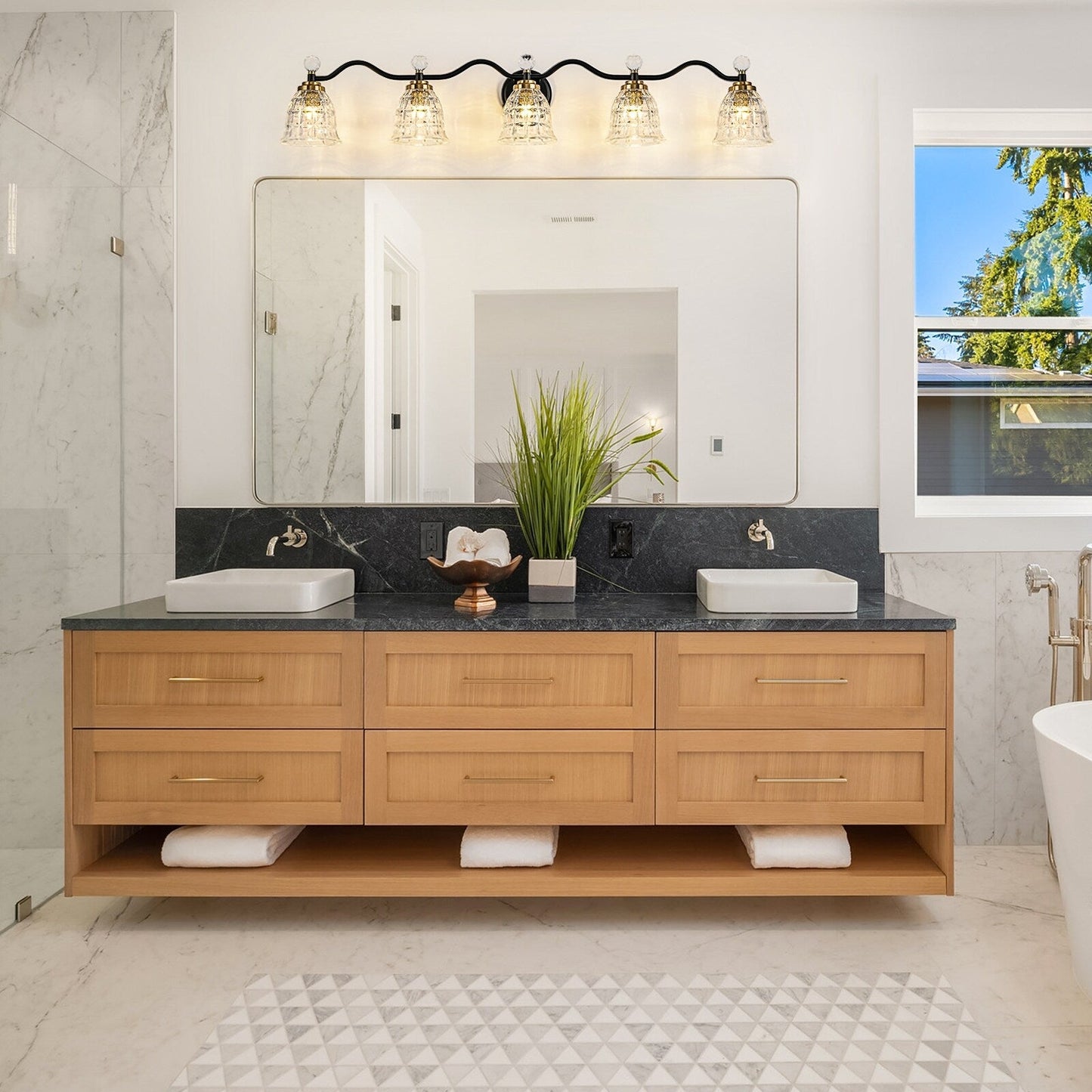 Luminaires de salle de bain modernes Ora à intensité variable, noirs et dorés