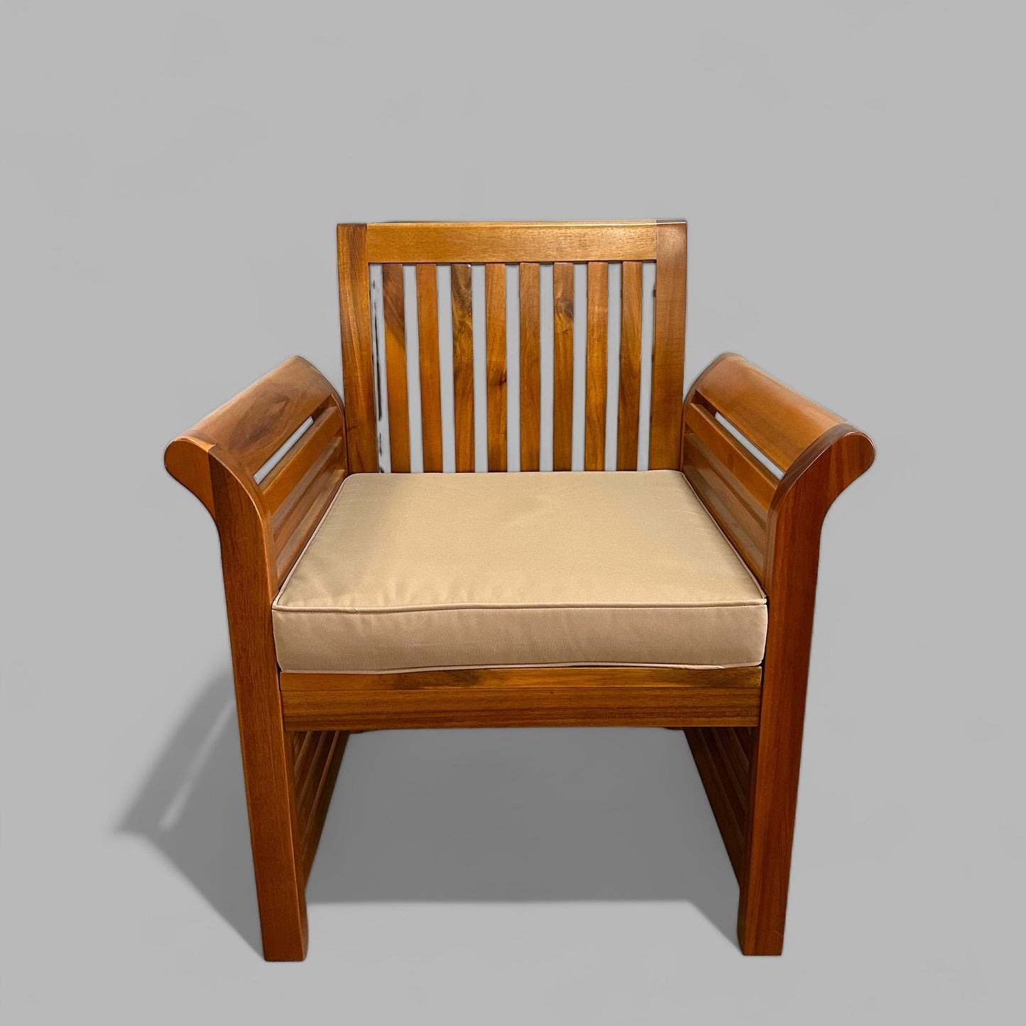 C001P - Fauteuil Riviera finition polyuréthane