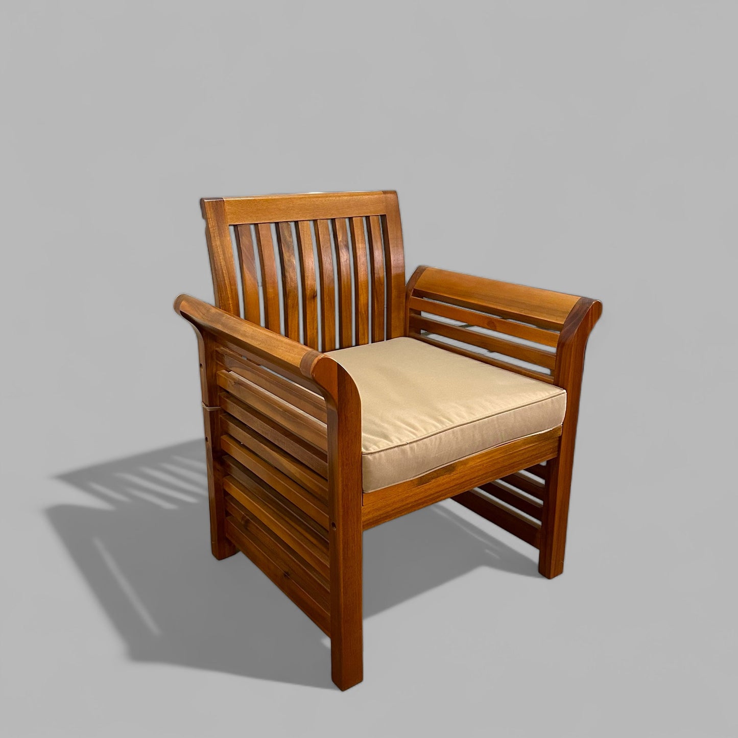 C001P - Fauteuil Riviera finition polyuréthane