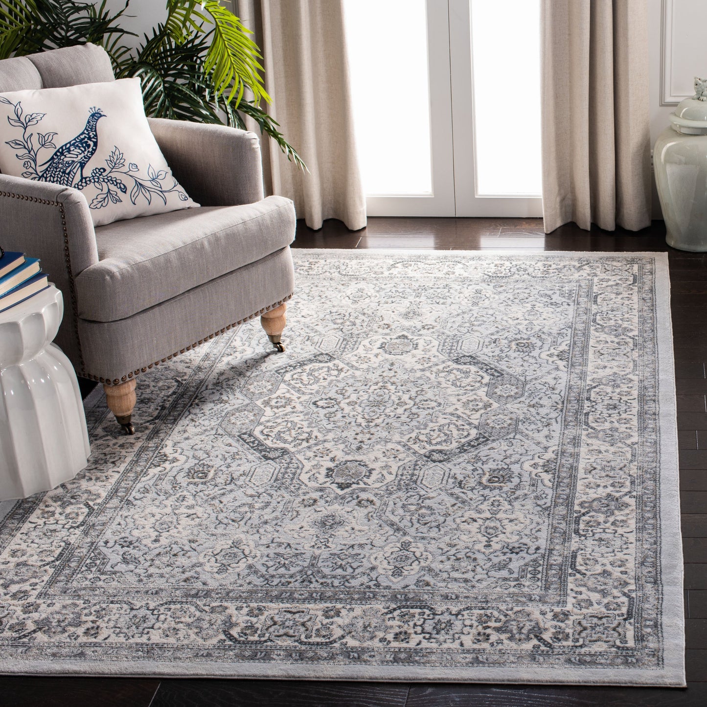 Tapis oriental traditionnel SAFAVIEH Isabella Roxann