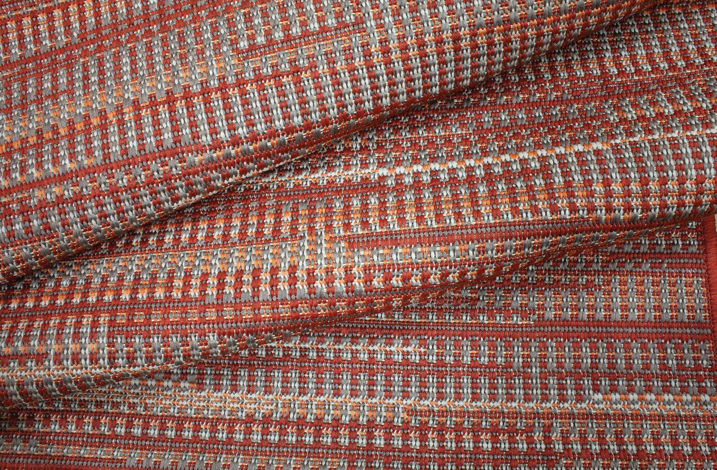 Collection de tapis dorés