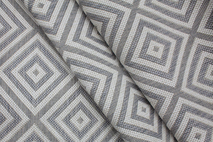 Collection de tapis argentés