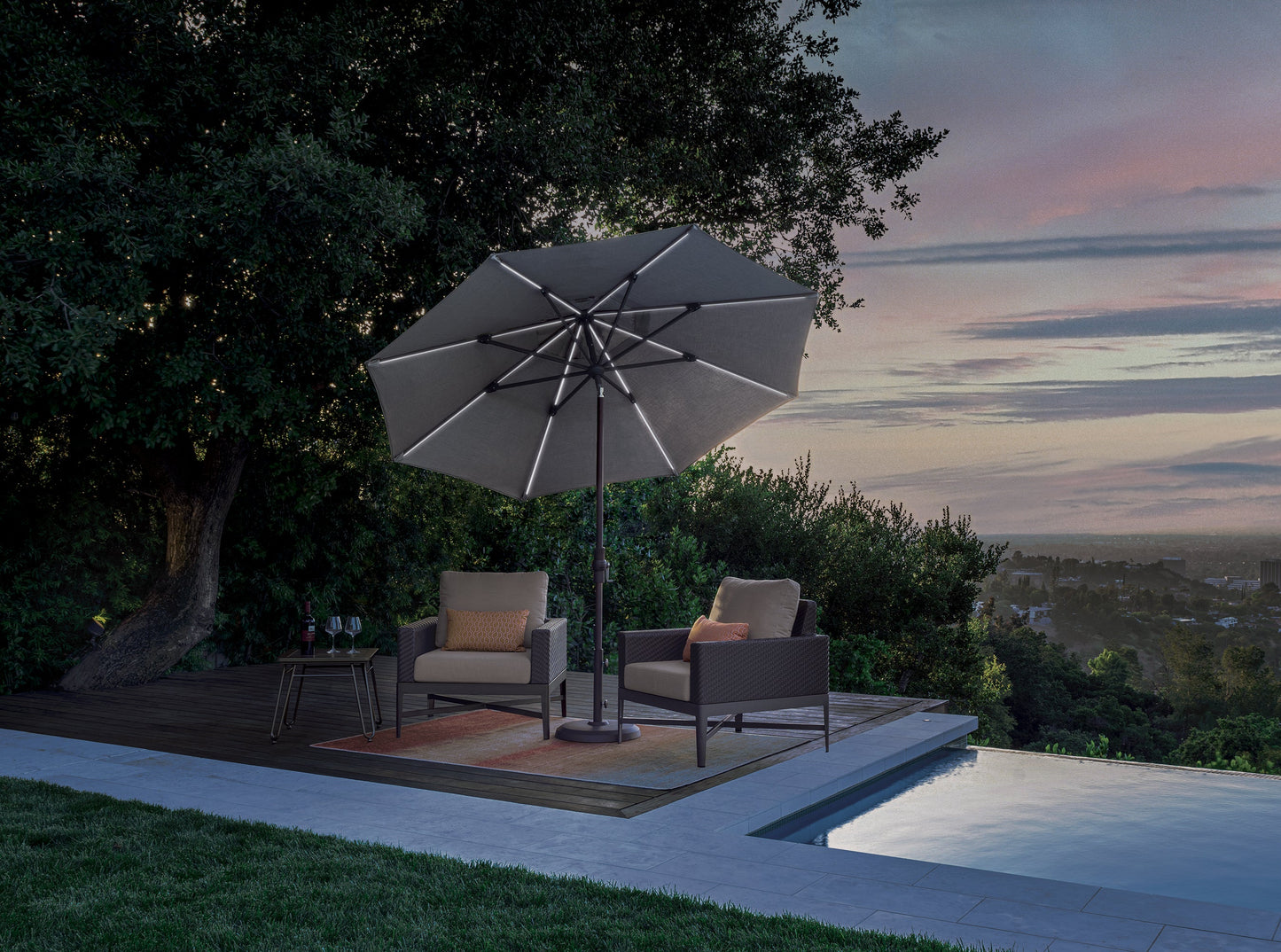 Parasol de marché Starlux de 2,74 m avec col inclinable