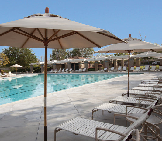 Parasol de marché en bois de 2,74 m (9 pi) avec système de levage à quatre poulies