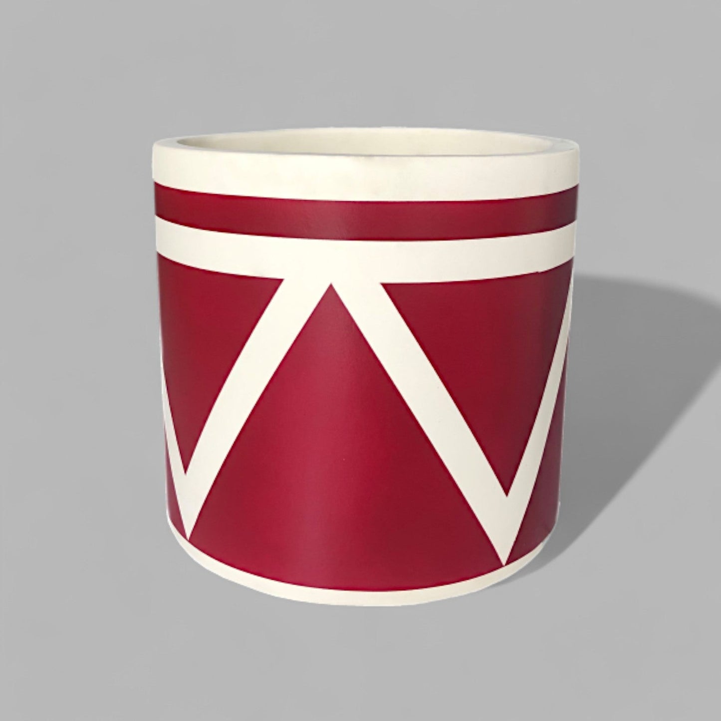 VT52CD - JARDINIER EN MOUSSE LITE PEINTE ET BÉTON